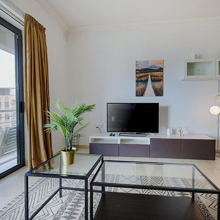 Modern 3Br Stylish & Spacious Apartment - Close To Sliema Promenade Gzira Bagian luar foto