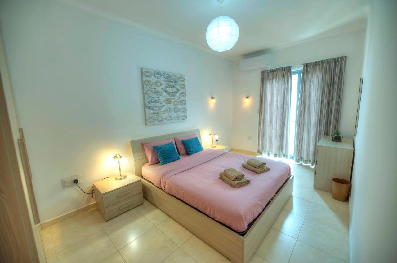Modern 3Br Stylish & Spacious Apartment - Close To Sliema Promenade Gzira Bagian luar foto