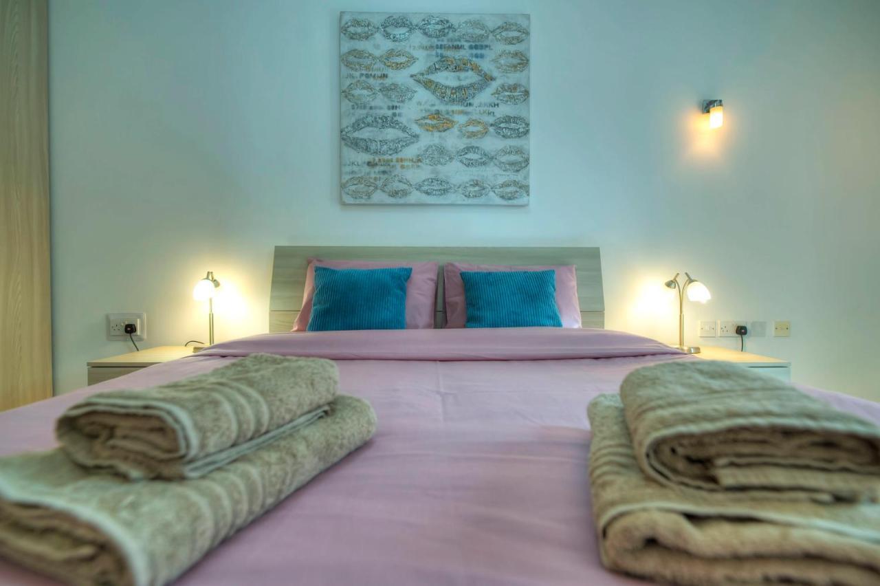 Modern 3Br Stylish & Spacious Apartment - Close To Sliema Promenade Gzira Bagian luar foto