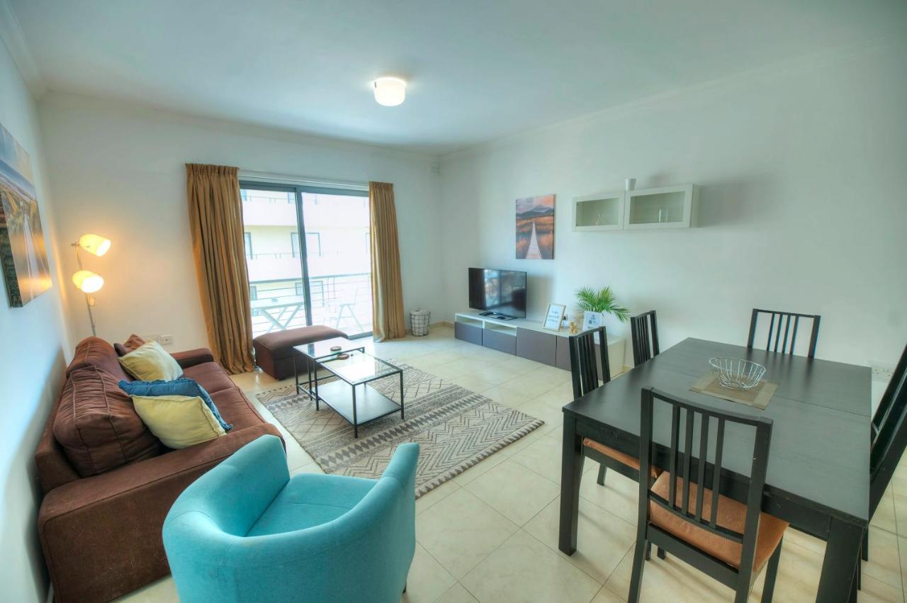 Modern 3Br Stylish & Spacious Apartment - Close To Sliema Promenade Gzira Bagian luar foto