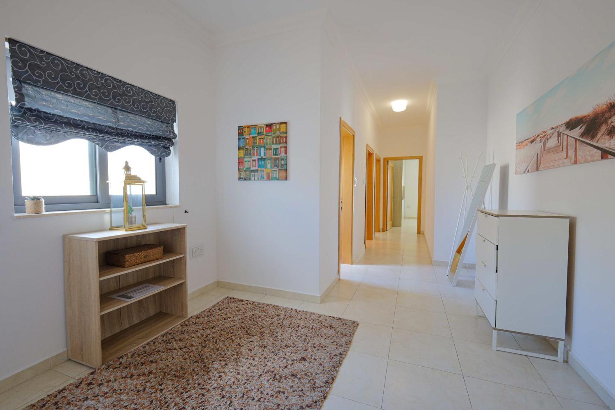 Modern 3Br Stylish & Spacious Apartment - Close To Sliema Promenade Gzira Bagian luar foto