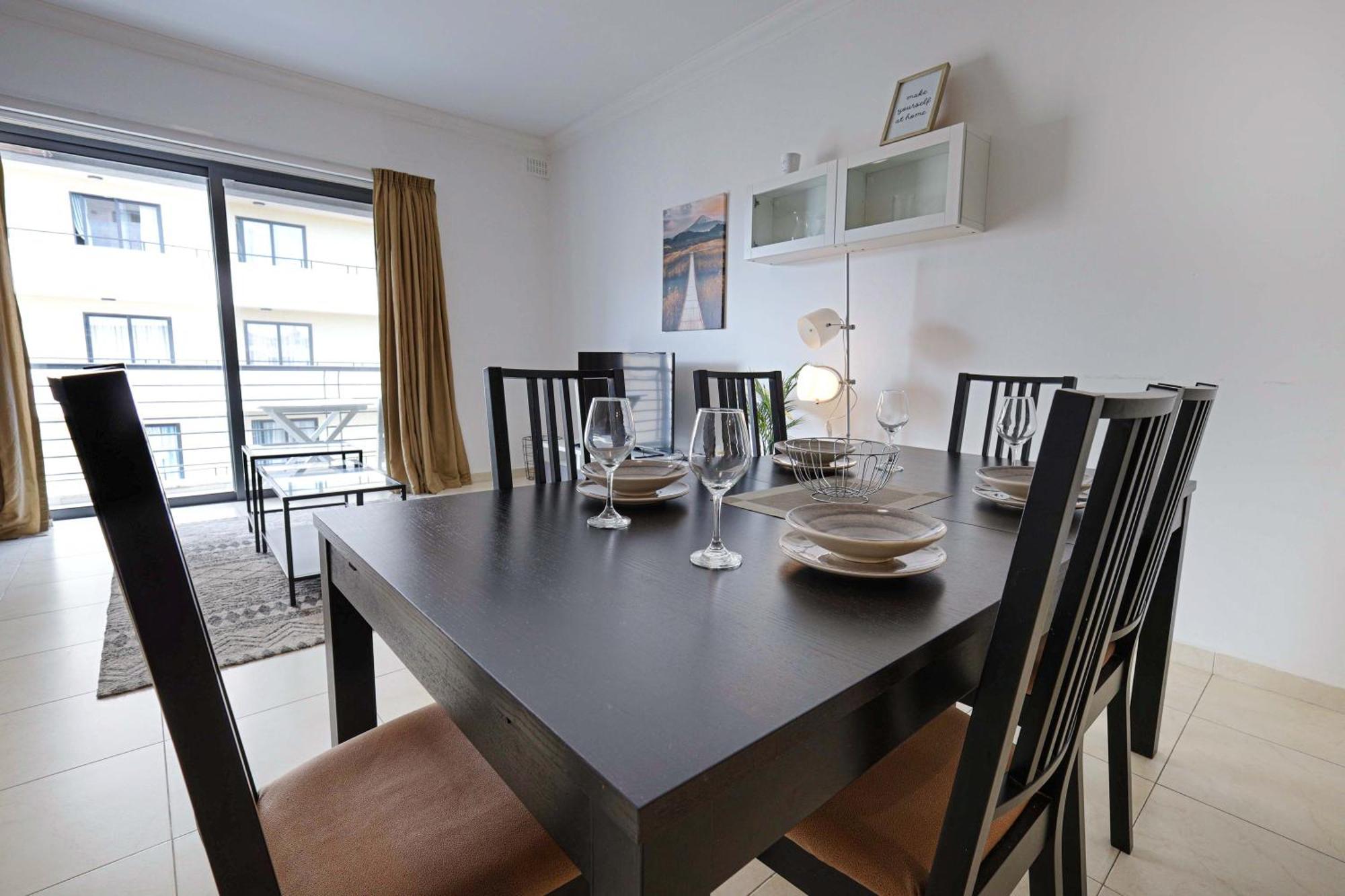 Modern 3Br Stylish & Spacious Apartment - Close To Sliema Promenade Gzira Bagian luar foto